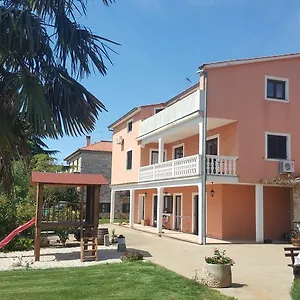 Sorgo Apartment Novigrad Istria